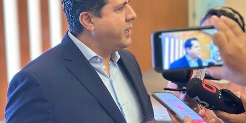 Observan obra pública de 35 municipios potosinos: Son montos millonarios