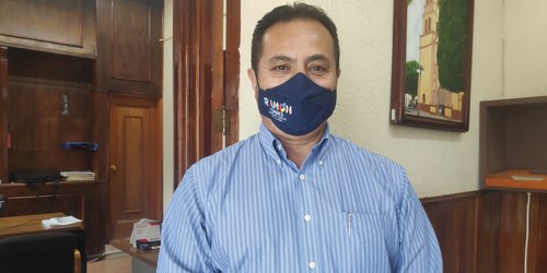 Ramón Torres felicita a gobierno local por cerrar gestión a "Tambor batiente"