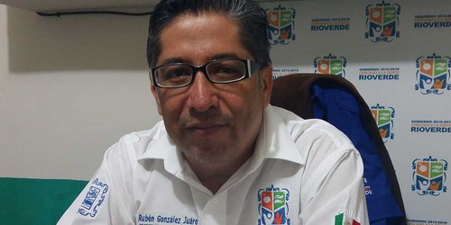 Ponen en entredicho procedimiento para elegir a la Mujer del Año en Rioverde