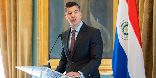 Santiago Peña formó parte de la cumbre que selló el acuerdo por la paz en Medio Oriente