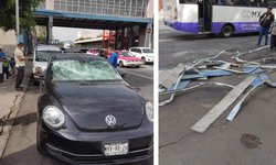 Se desprende plafón de puente peatonal de la estación Villa de Cortés del Metro