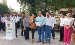 Reconoce SNTE al alcalde Urbiola, por apoyar la Educación