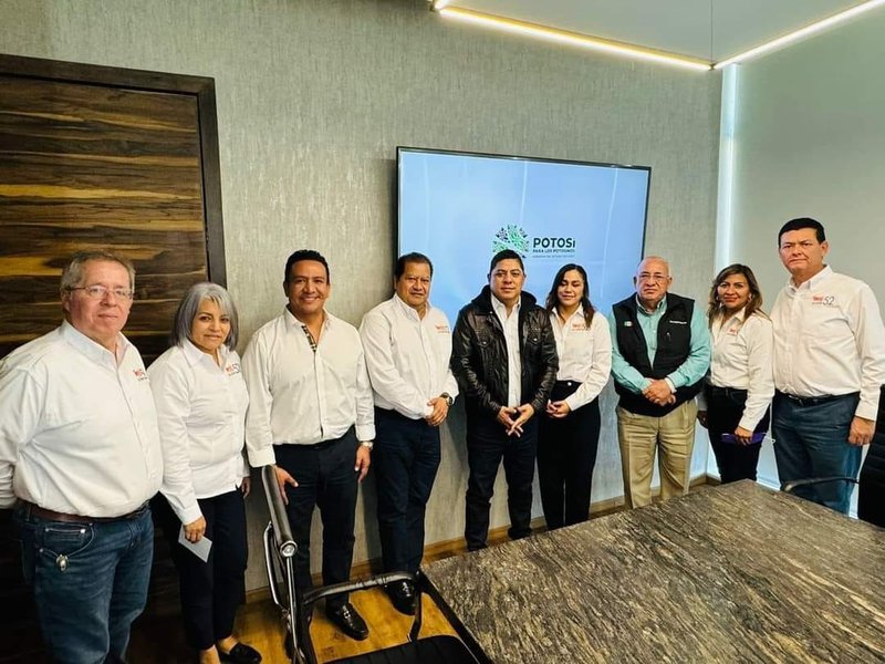 snte_seccion_52_reunion_cmagisterio_ricardo_gallardo_mirioverde.jpeg