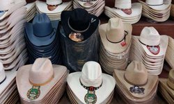Cae hasta 50 por ciento la venta de sombreros