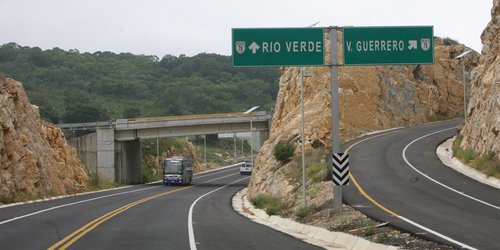 Robo violento de vehículo otra vez en carretera federal 70