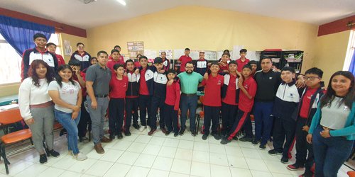 Realizan taller "Consecuencias del consumo de drogas" en San José de las Flores