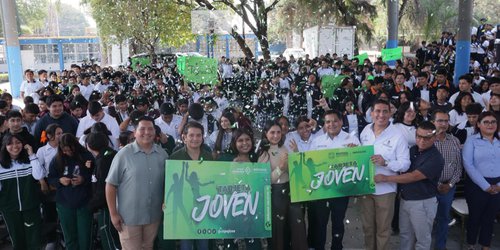 Entrega Gobierno del Estado más de 700 tarjetas Joven en la región media