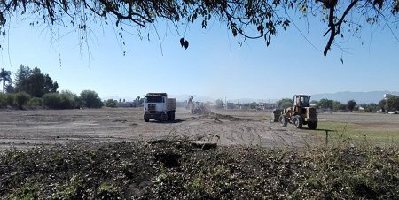 Comienzan trabajos de limpieza en terrenos de la feria de Ciudad Fernández