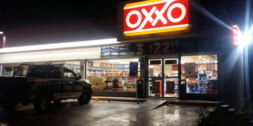 Asaltaron dos Oxxo en Cd Fernández