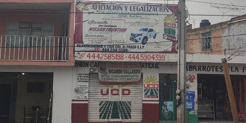 Dueños de "autos chocolate" engañados con la supuesta legalización de sus vehículos.