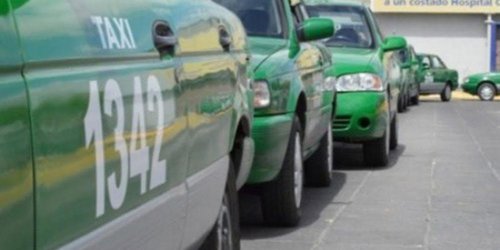 Ordena Jueza Federal otorgar 939 concesiones de taxi a mujeres