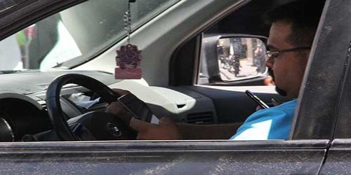Usar teléfono y manejar, es primera causa de accidentes viales