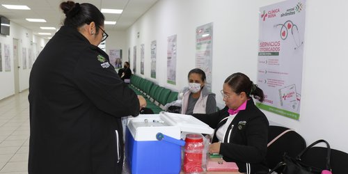 Jornada de vacunación invernal en Clínicas Rosas