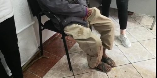 Nuera y suegra agreden a viejecito en San Martín