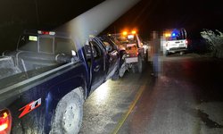 Familia herida en volcadura de carretera Alaquines