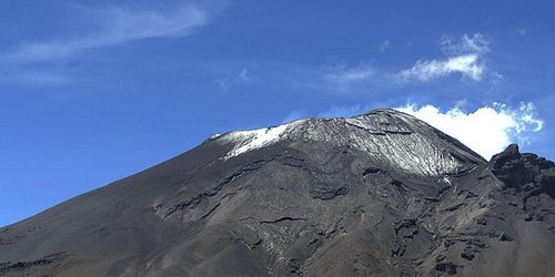 Popocatépetl rompe récord de actividad con 223 exhalaciones y un sismo