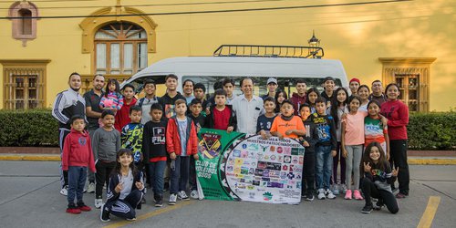 Equipos de volibol de CdFdz en Festival Nacional Infantil y Juvenil de León, Guanajuato