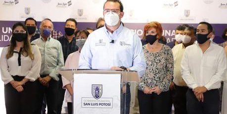 Alcalde sostiene a funcionario señalado de acoso sexual en Municipio de SLP
