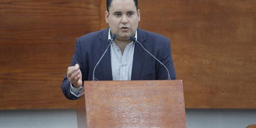 Lo hecho en SLP es lo mejor y el mezcal es uno de los mejores ejemplos; Dip. Luis Emilio Rosas