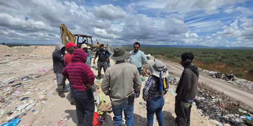 Atienden reportes por malos olores y realizan trabajos de mantenimiento en relleno sanitario