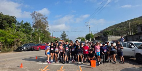 Reconocen a docentes con carrera atlética y actividades de convivencia en Santa Catarina