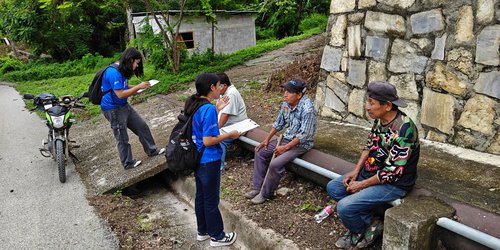 Buscan preservar saberes tének sobre plantas medicinales