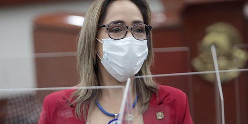 Pide Liliana Flores vacunación para personas rezagadas