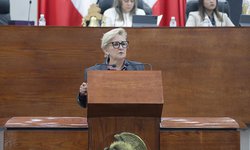 Presentan iniciativa de reforma para sancionar pesca ilícita y combatir la contaminación