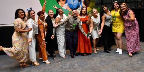 Gobierno Estatal reconoce a la educadora potosina