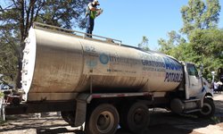 La CEA impulsa padrón para regular pipas de agua