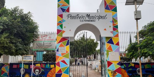 Incrementó afluencia en panteón de Ciudad Fernández durante el 10 de Mayo