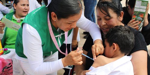 Inicia vacunación invernal en la Zona Media