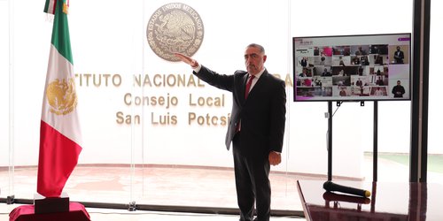 Lorenzo Córdova tomó protesta al Presidente del Consejo Local INE SLP