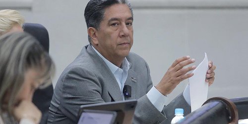 Marco Gama señala falta de insumos y atención en el sistema de salud