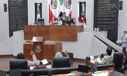 Presentan iniciativas para expedir nuevas leyes de Transparencia y Protección de Datos en San Luis Potosí