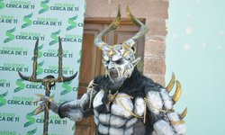 Curso gratuito de creación de máscaras cosplay previo a Xantolo y Marcha Zombie