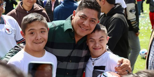 Ricardo Gallardo entre los tres mejores Gobernadores