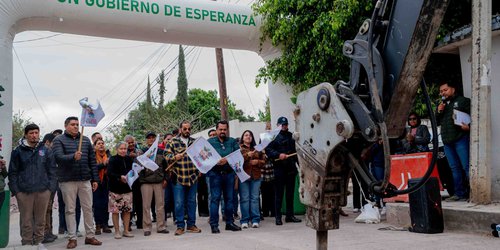 Inician rehabilitación de drenaje en el centro de CDFDZ para mejorar servicios básicos
