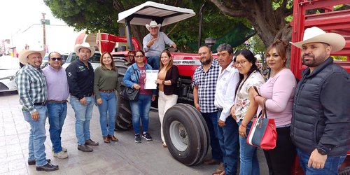 Estado fortalece al campo en la Zona Media