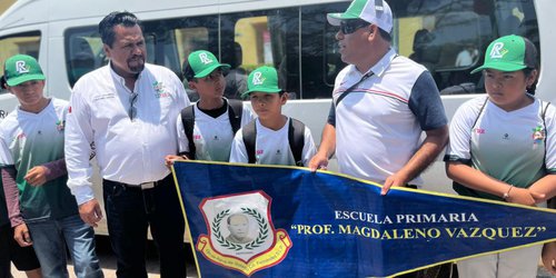 Alcalde de CDFDZ impulsa el deporte al abanderar a selección de Béisbol 5 mixto