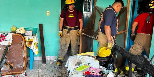 Bomberos atienden incendio de vivienda en La Labor, Cárdenas
