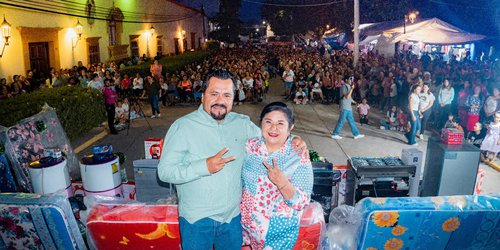 Miles celebran el Día de las Madres en Ciudad Fernández