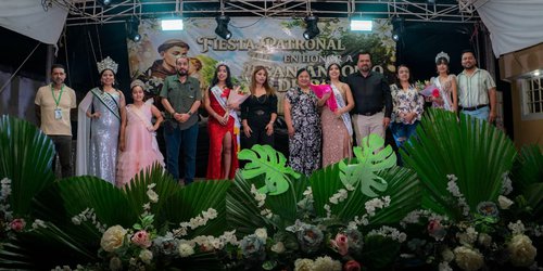 Coronan a nueva Reina de San Antonio de las Higueras durante festejos patronales