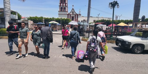 Invitan a estudiantes de Rioverde a iniciar el ciclo escolar con entusiasmo
