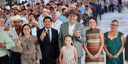 Gobierno estatal acompaña informe de Lagunillas y destaca obras y programas para la población