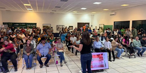 Acercan la ciencia y la tecnología a estudiantes de la Región Media