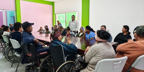 Integran DIF Municipal de CdFdz a grupos de discapacidad y hemodiálisis en reunión mensual