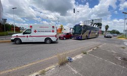 Cruz Roja atiende dos reportes en Rioverde; una mujer resulta con golpes leves tras choque