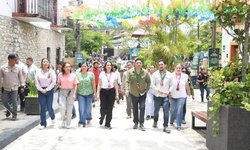 Ricardo Gallardo entrega calles e inicia construcción de albergue animal "Huellitas" en Xilitla