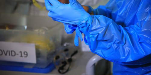 Dos enfermeras y un militar fallecieron en la última semana a causa de coronavirus